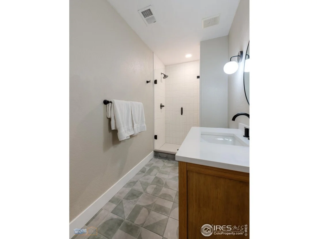 Photo of 3888 Saint Vincent Pl