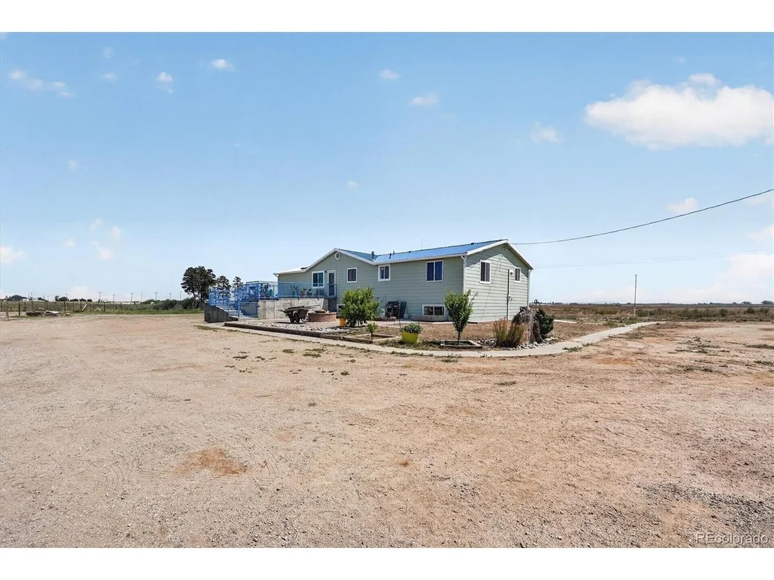 Photo of 32189 County Road 16