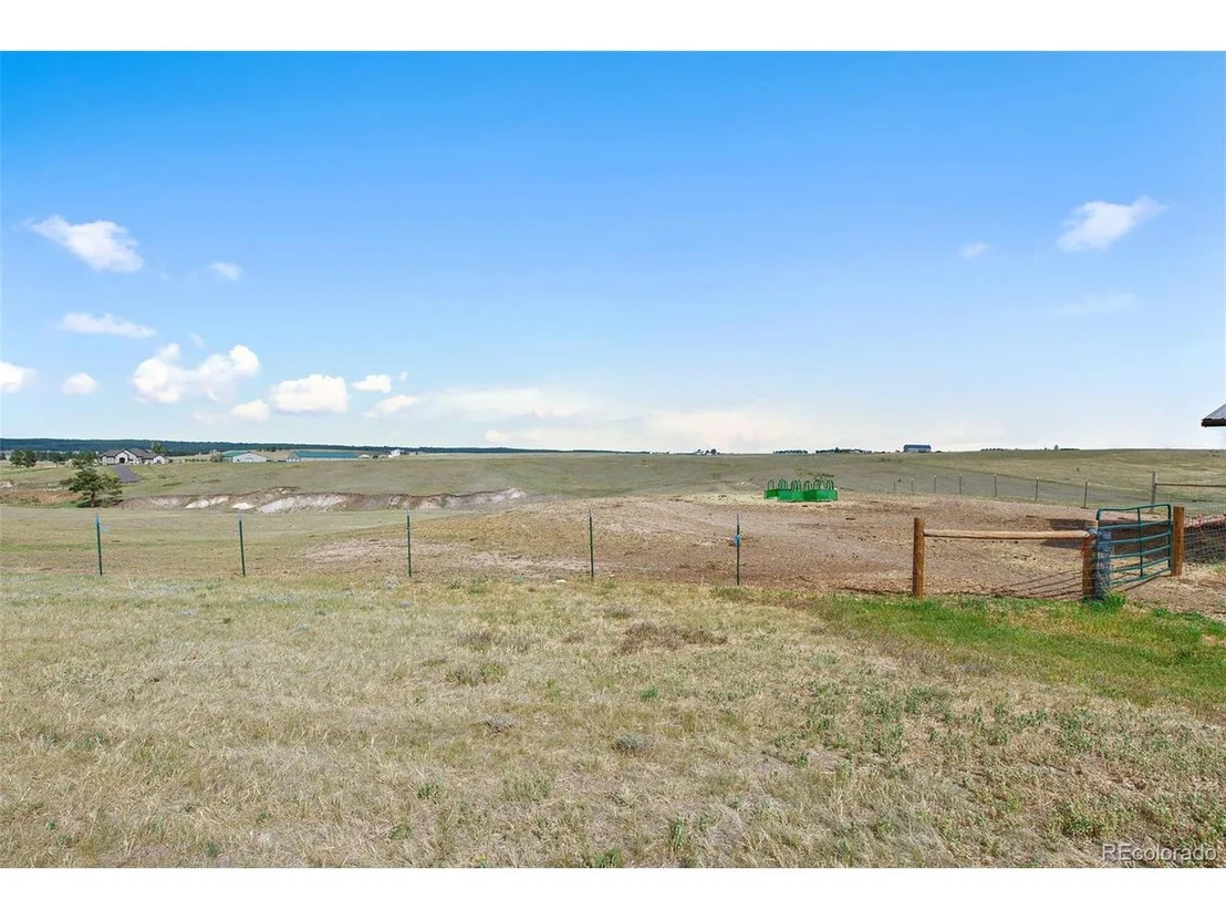 Photo of 2490 Pronghorn Cir