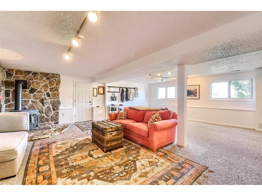 Photo of 30395 Roan Dr