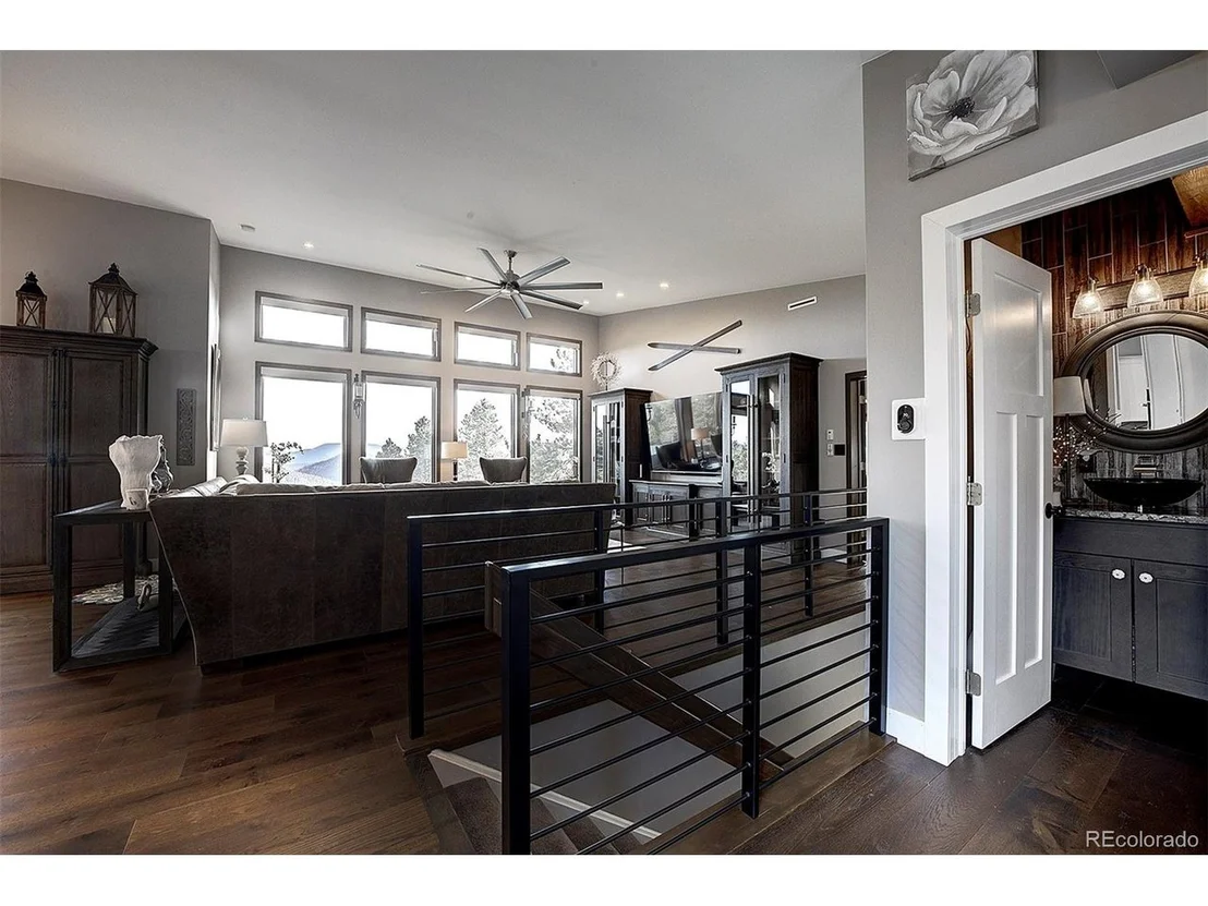 Photo of 94 Crest View Dr