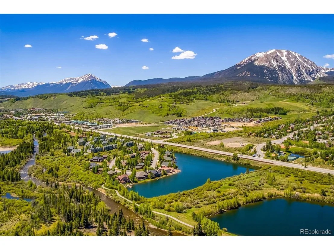 Photo of 1528 Legend Lake Cir