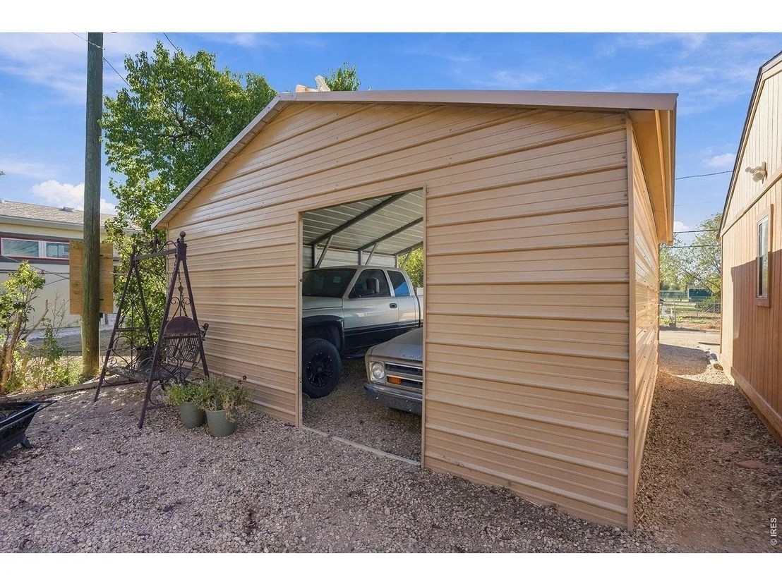 Photo of 404 W Shafer Ave