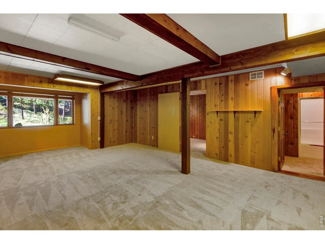 Photo of 1996 Uplands Cir