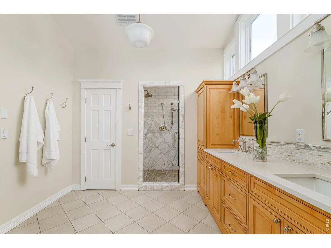 Photo of 1550 Poplar Ave