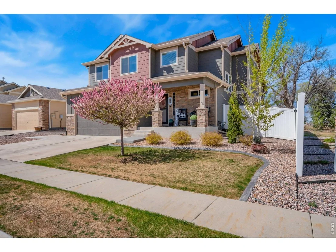 Photo of 938 Scotch Pine Dr