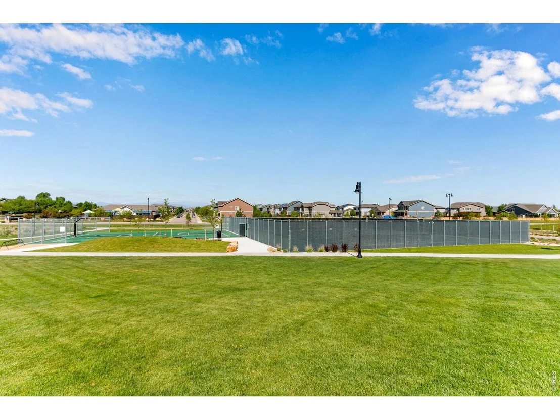 Photo of 5536 Long Dr
