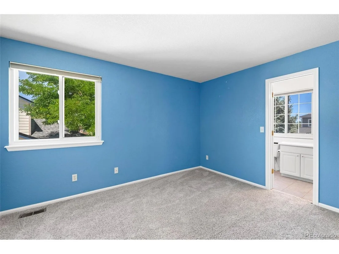 Photo of 6846 Edgewood Way