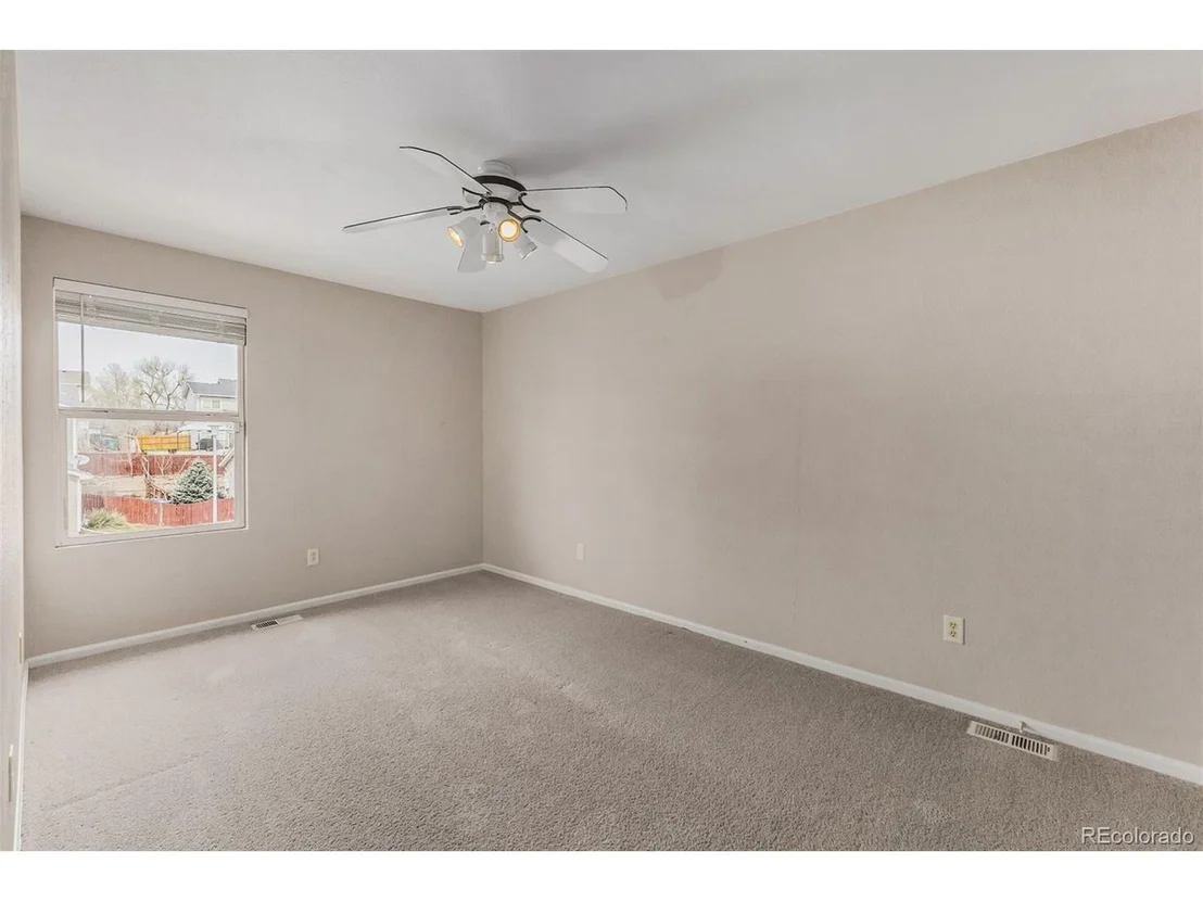 Photo of 452 E 78th Dr