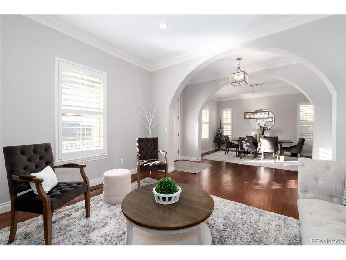 Photo of 10286 Greentrail Cir