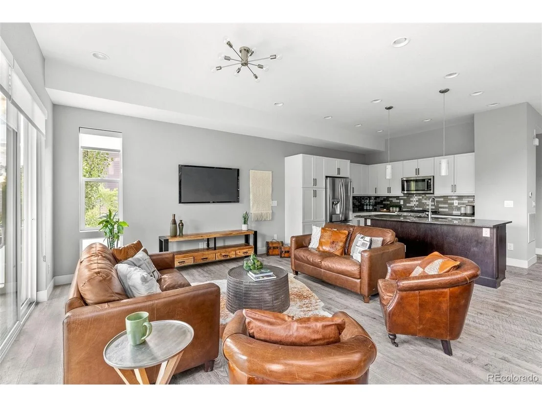 Photo of 6700 Morrison Dr