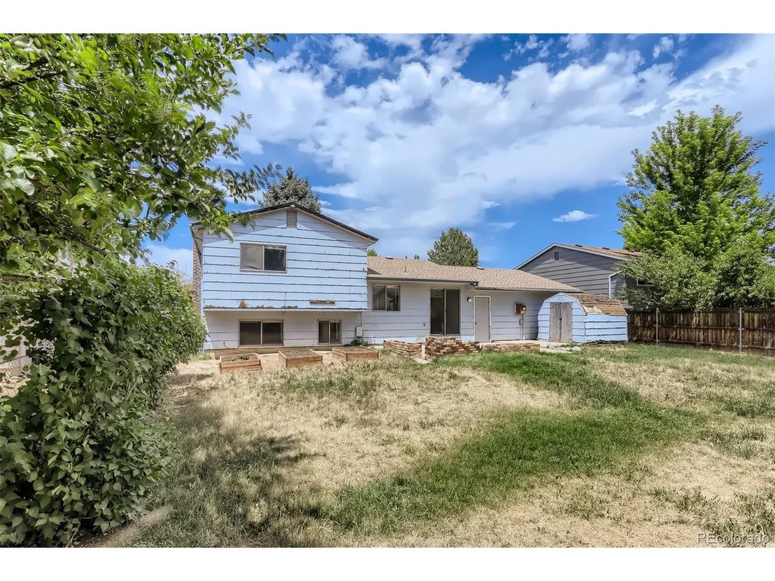 Photo of 216 Summit Cir