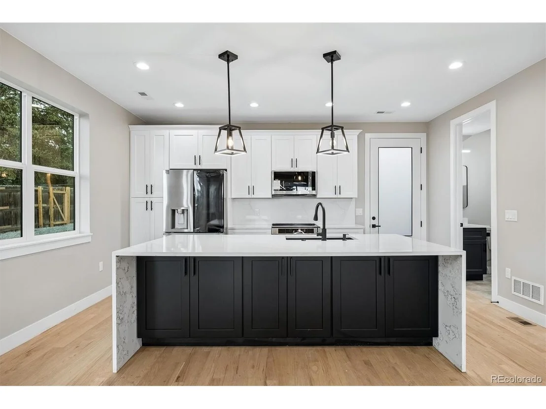 Photo of 3831 W 3rd Ave