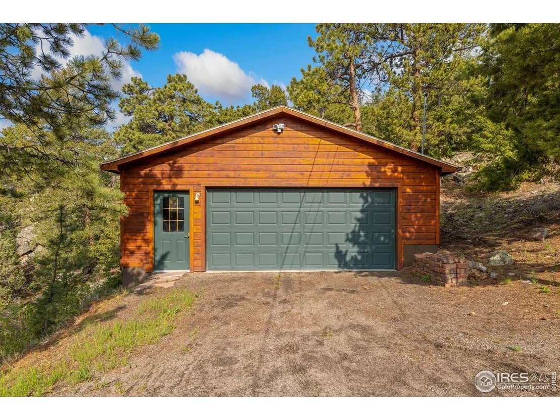 Photo of 578 Alpine Dr
