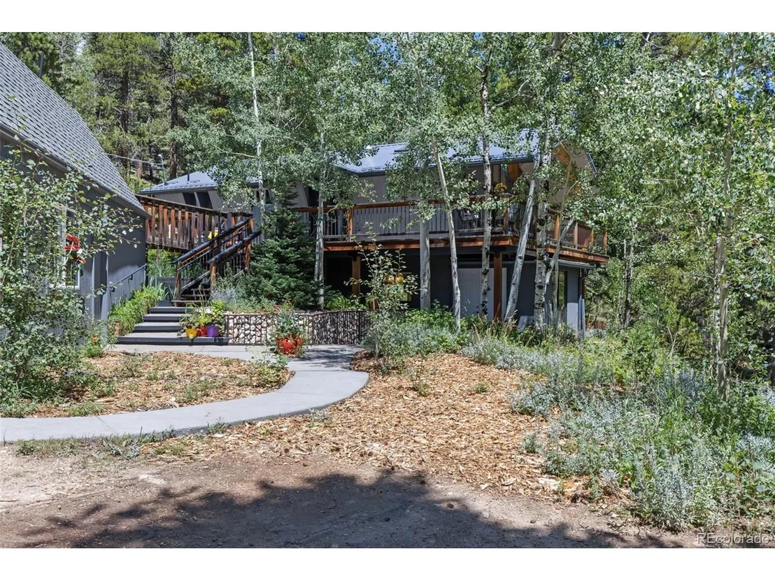 Photo of 415 Upper Travis Gulch Rd