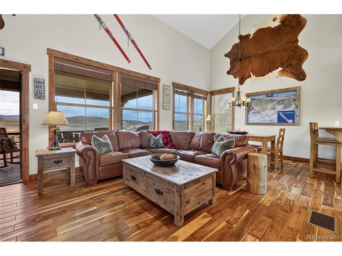 Photo of 103 Peak View Dr