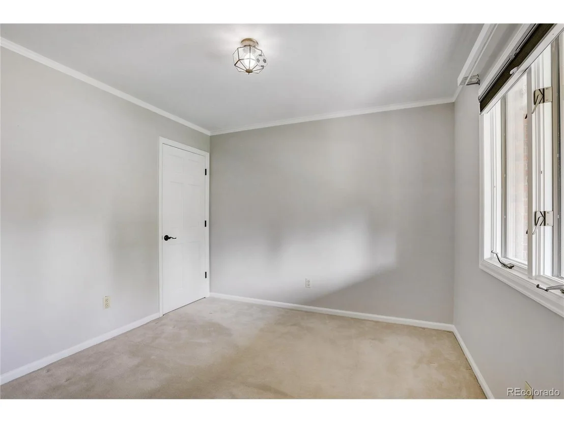 Photo of 9622 W 69th Pl