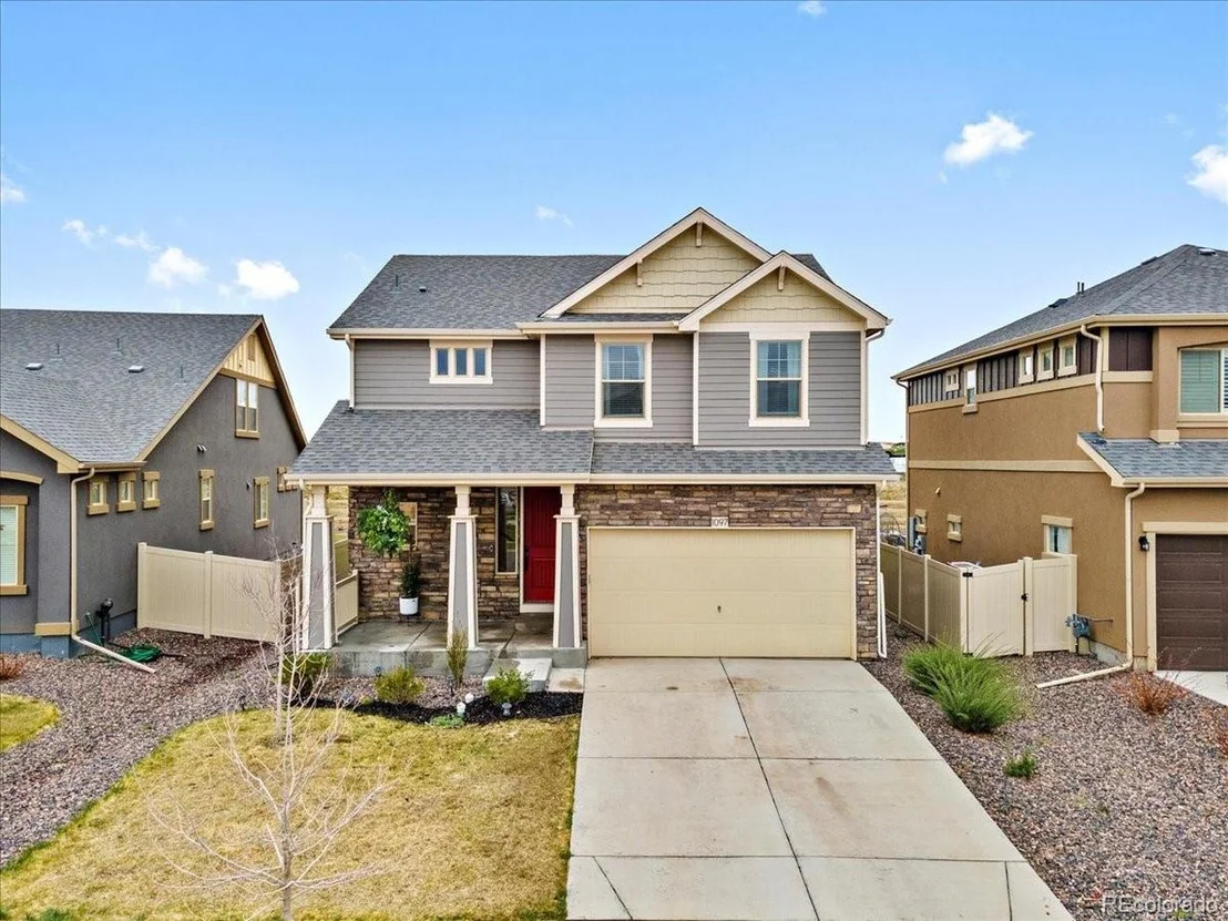 Photo of 1097 Acadia Cir