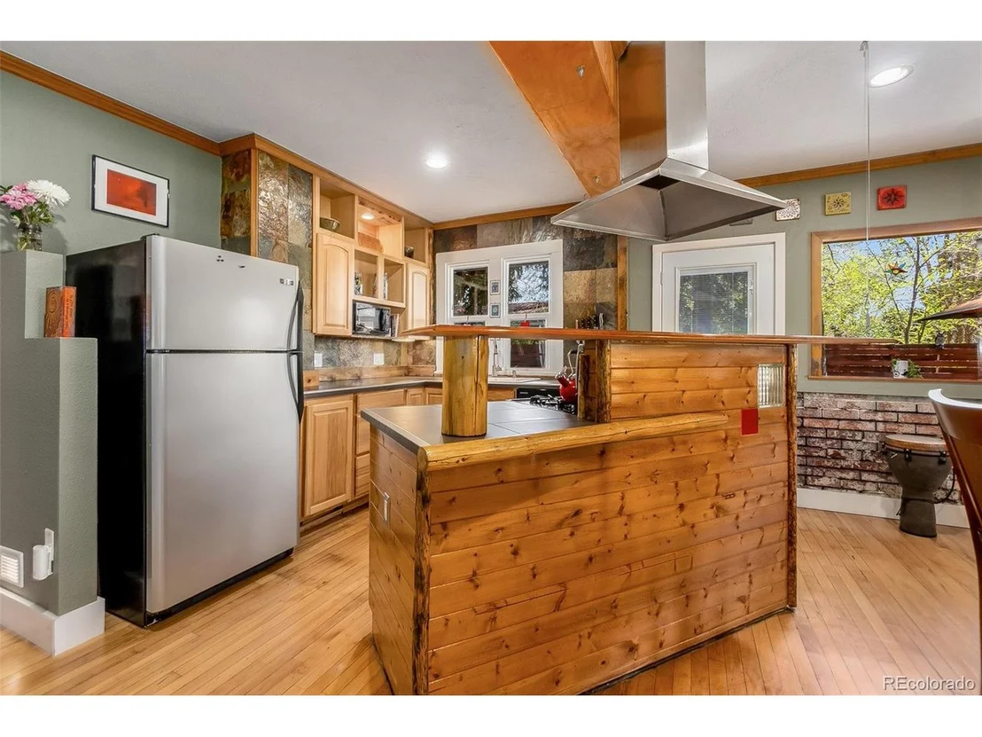 Photo of 3680 Everett Dr