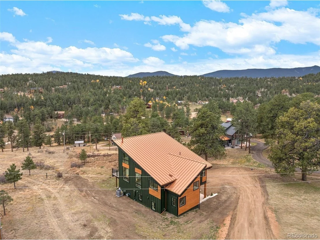 Photo of 542 Conifer Dr