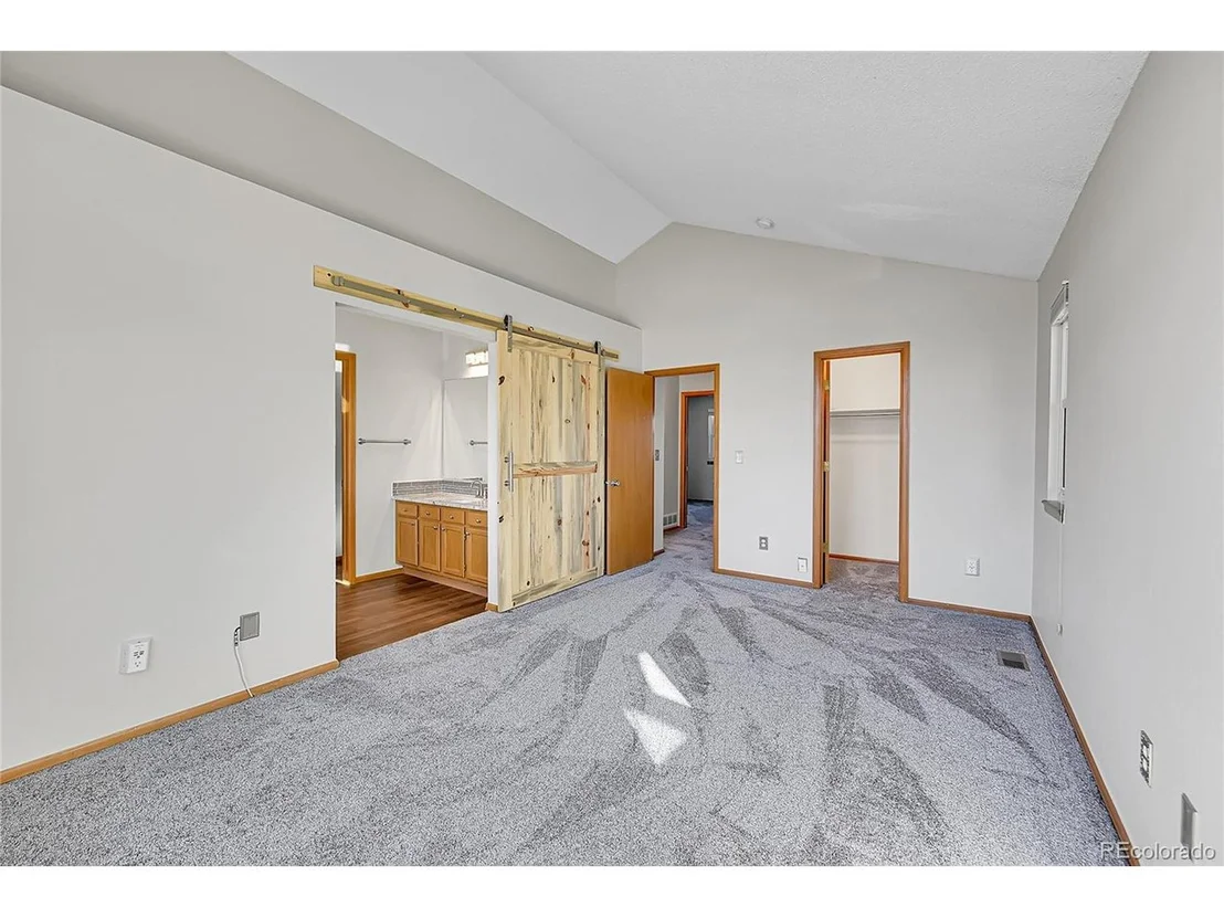 Photo of 6541 Devinney Ct