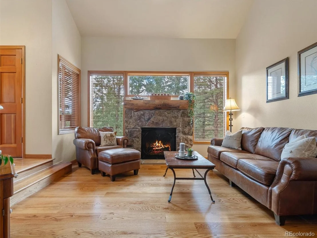 Photo of 27336 Mountain Park Rd