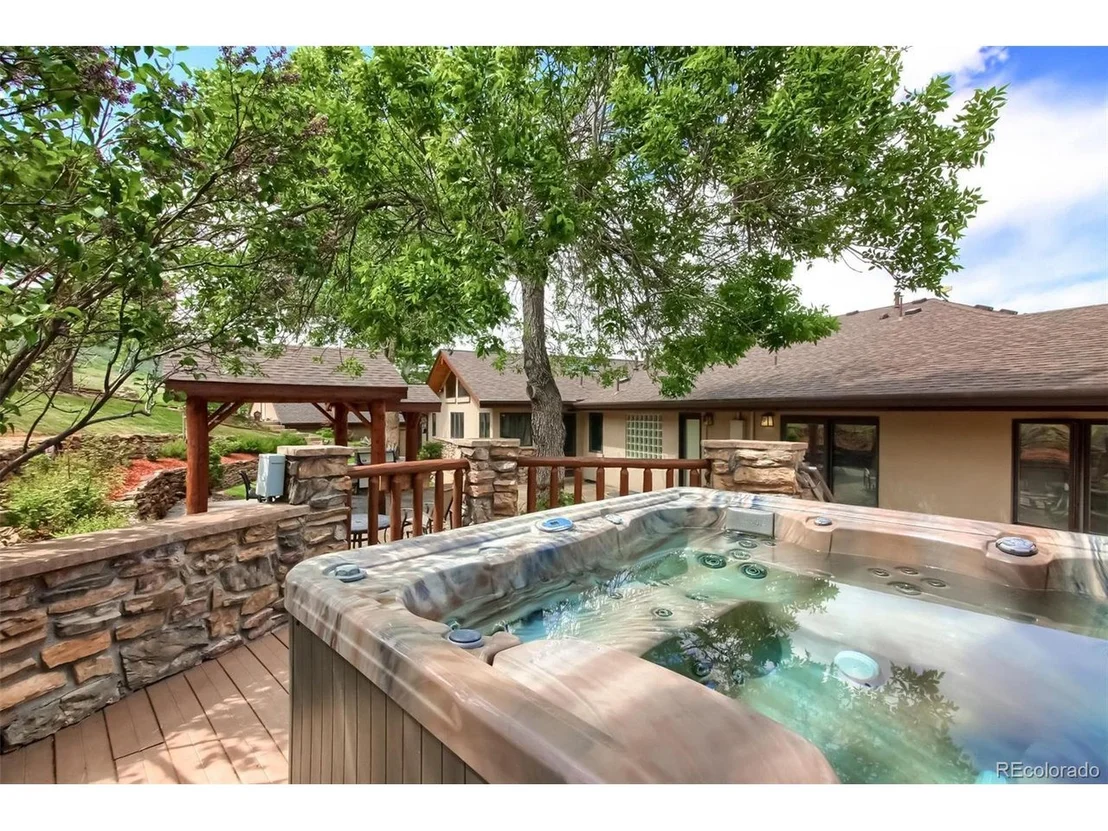 Photo of 5335 Pine Ridge Rd