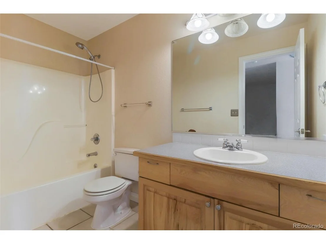 Photo of 125 52nd Ave