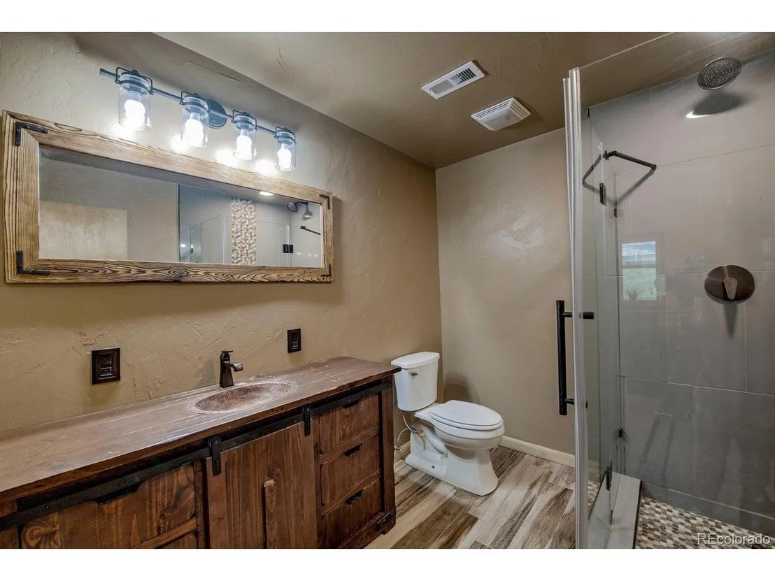 Photo of 254 Hillside Dr