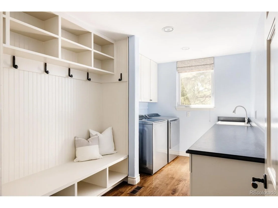 Photo of 5184 Pinyon Jay Rd