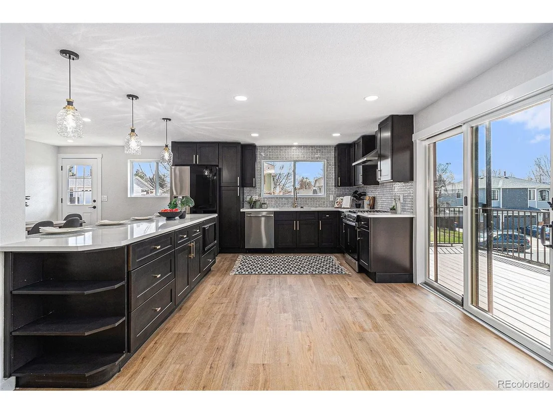Photo of 6711 Field St