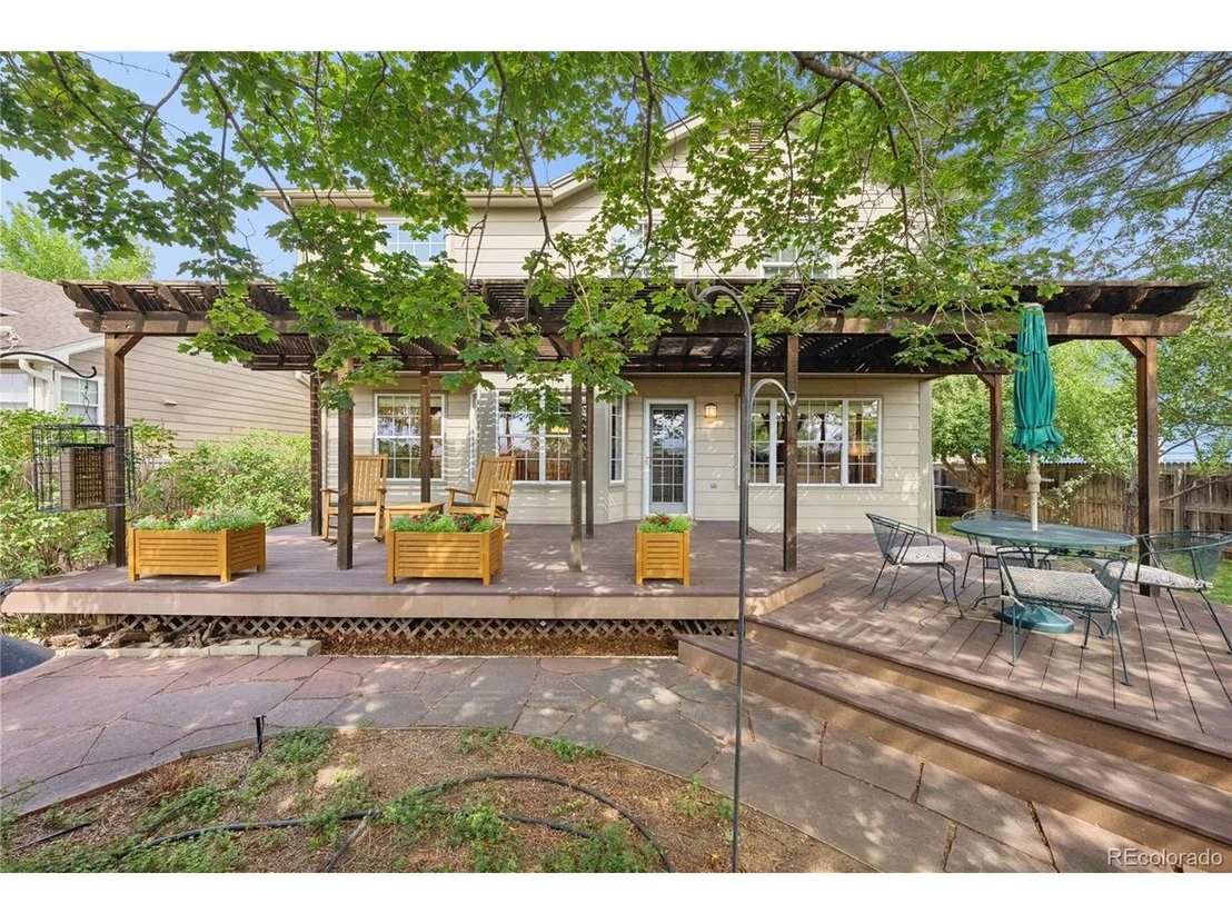 Photo of 423 Pinewood Cir