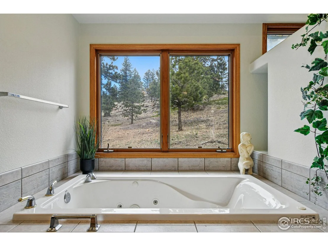 Photo of 8566 Flagstaff Rd