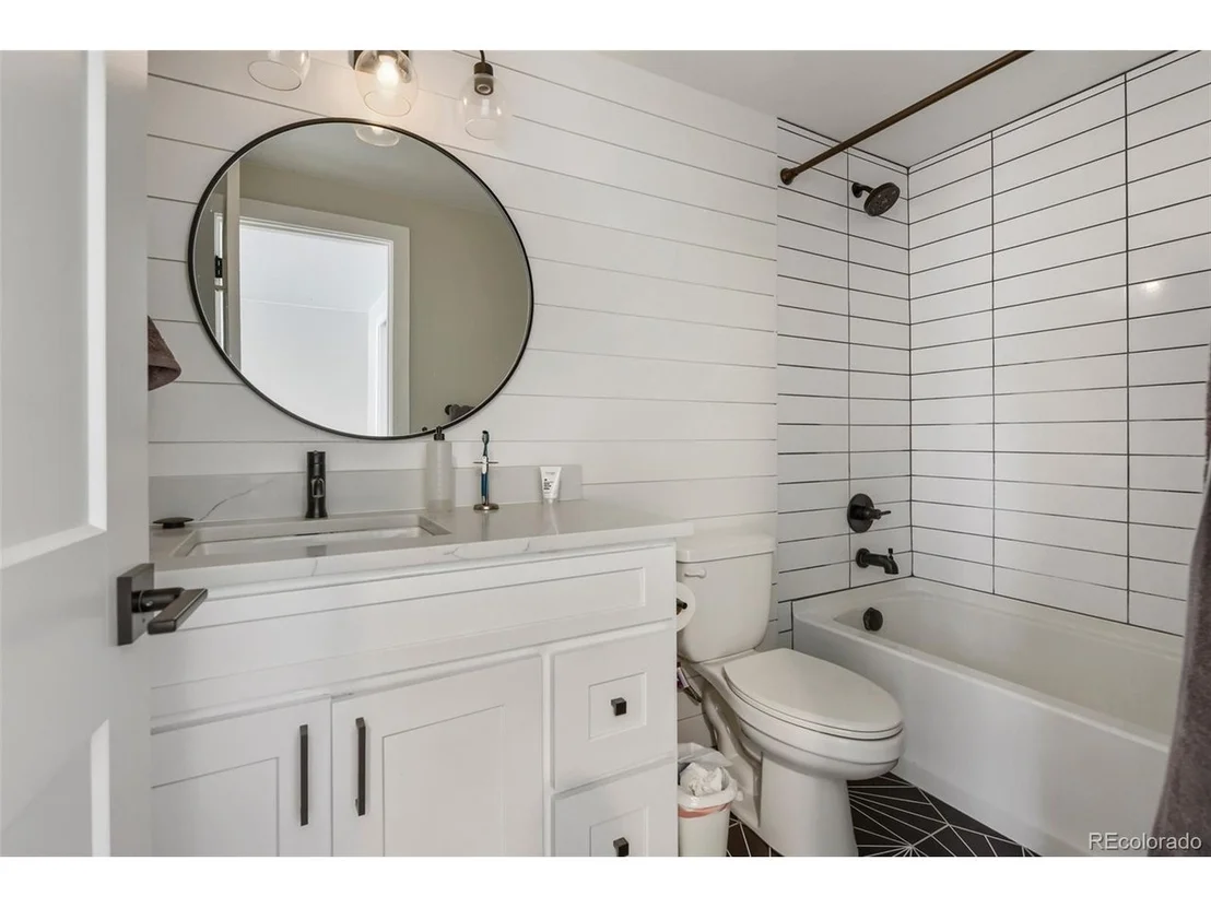 Photo of 3246 N Speer Blvd