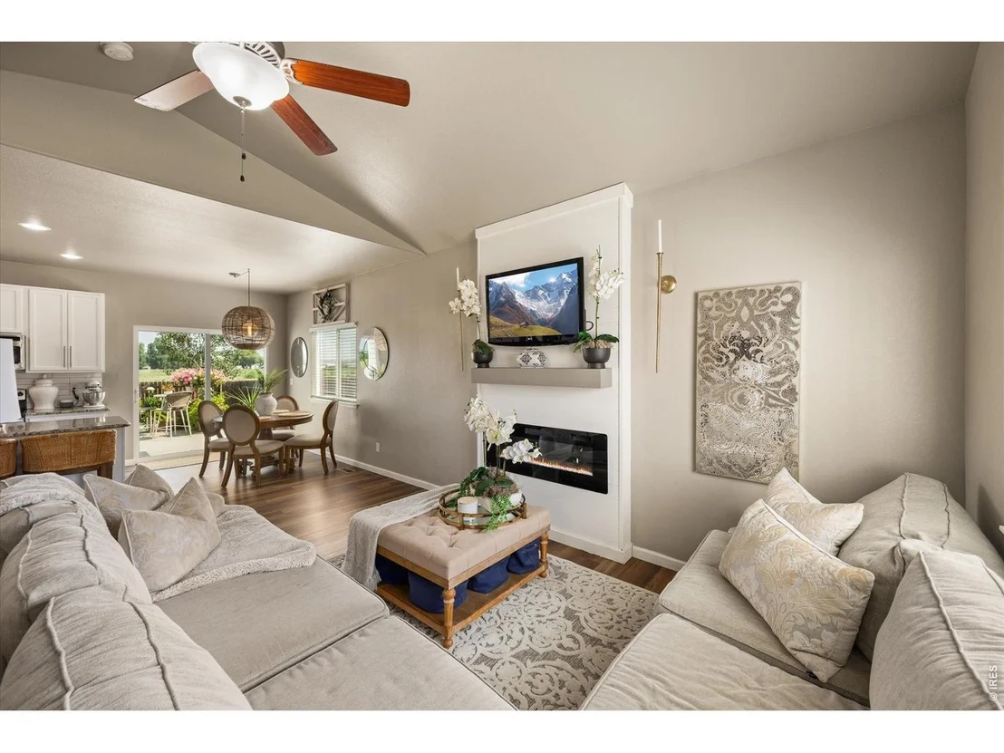 Photo of 1933 Sunset Cir