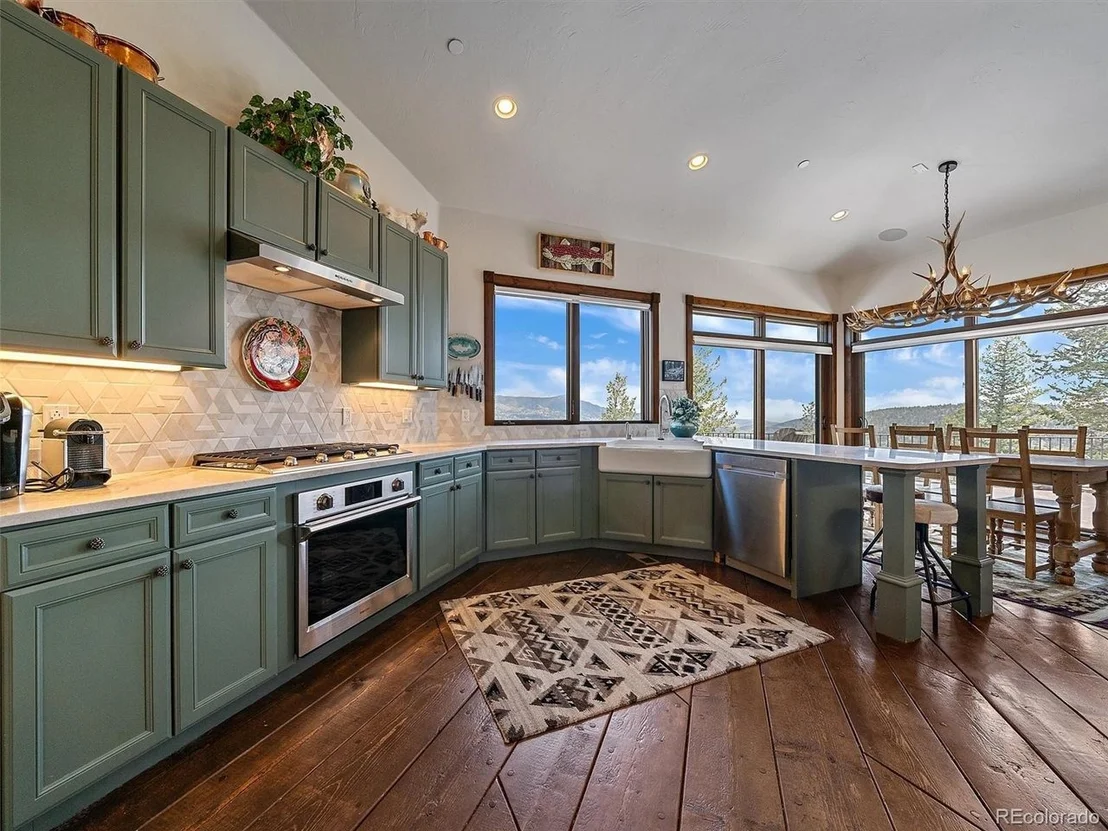 Photo of 221 Halter Way