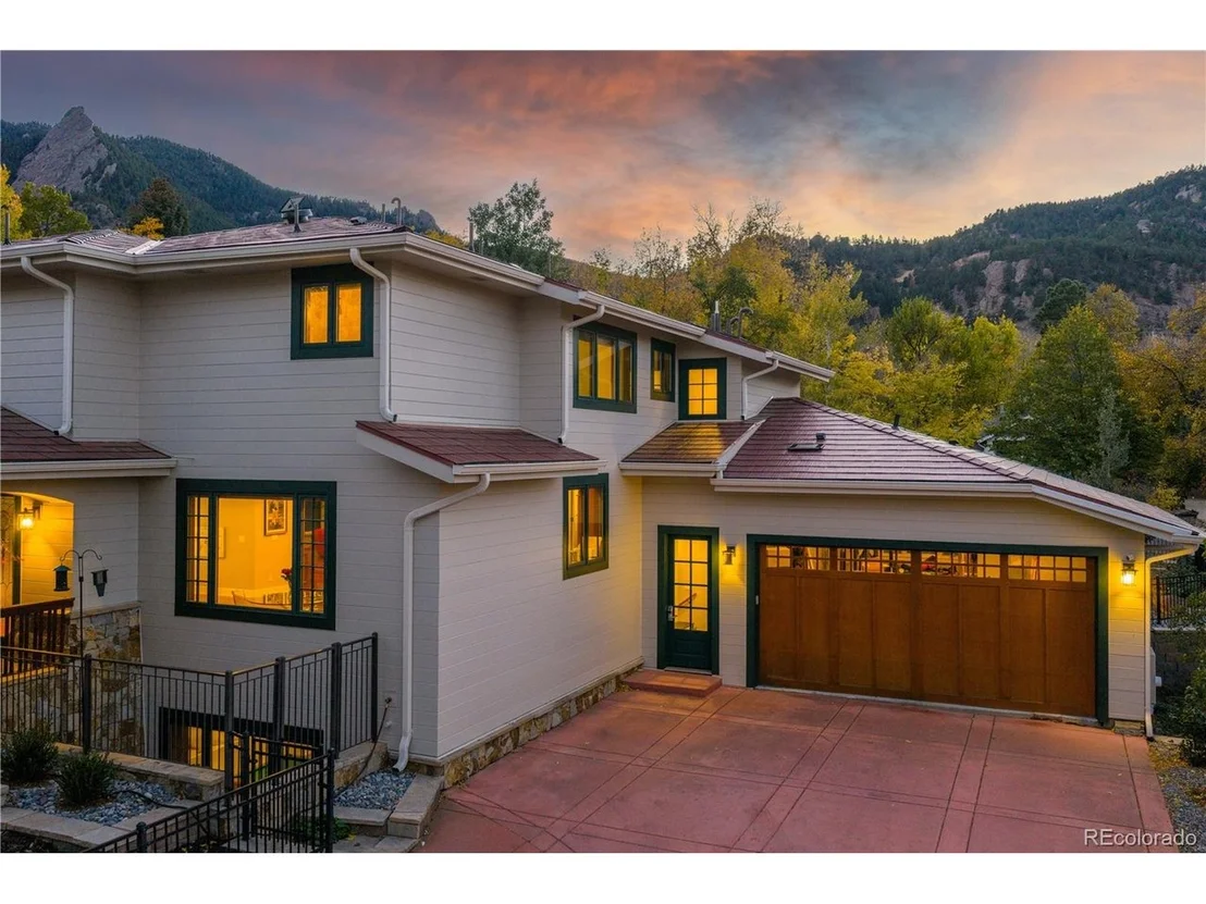 Photo of 800 Grant Pl