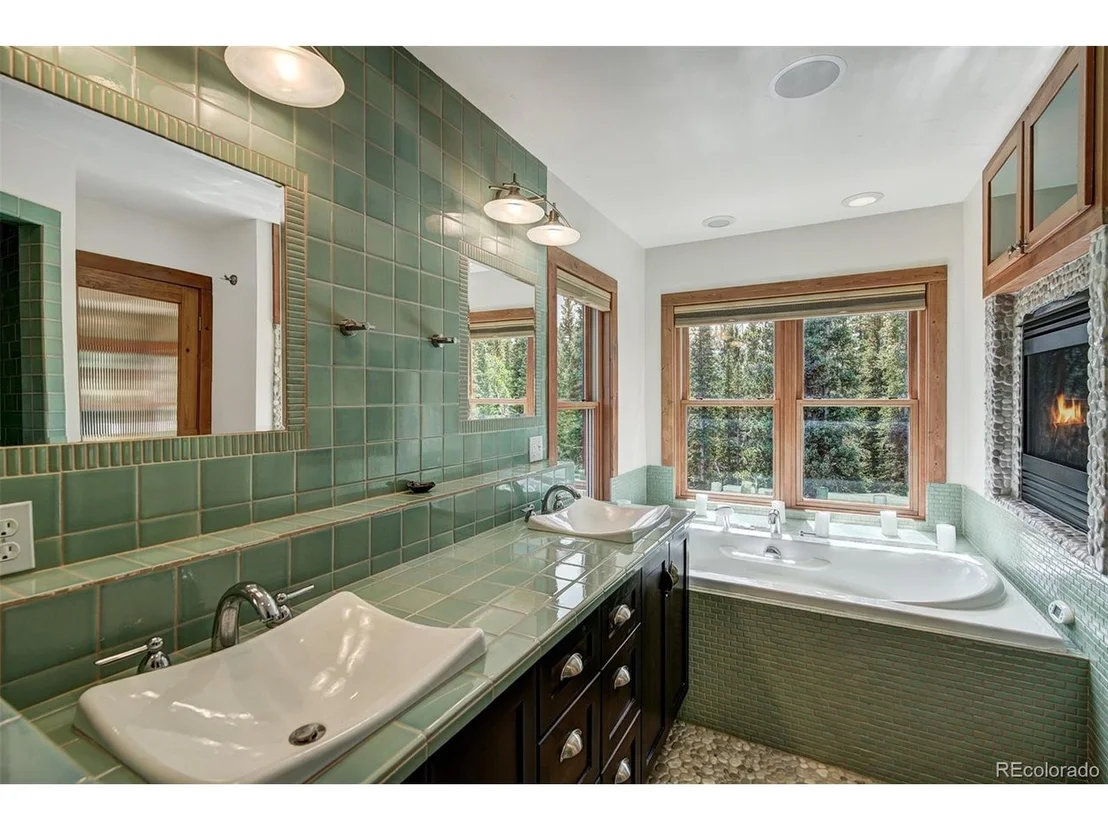 Photo of 22 Peterson Dr