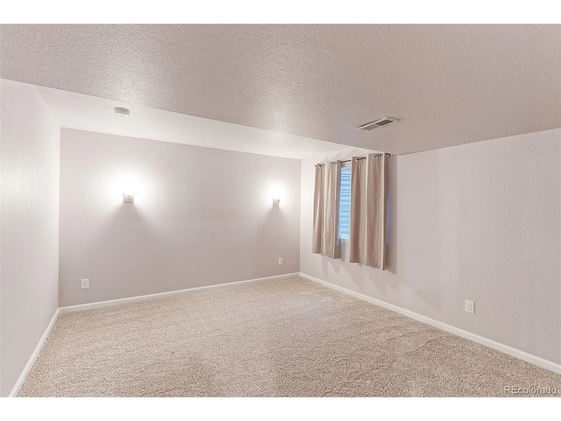 Photo of 2347 E 126th Loop