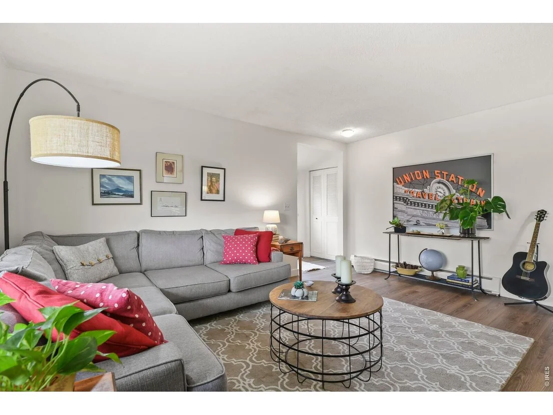 Photo of Unit D at 1118 Centaur Cir