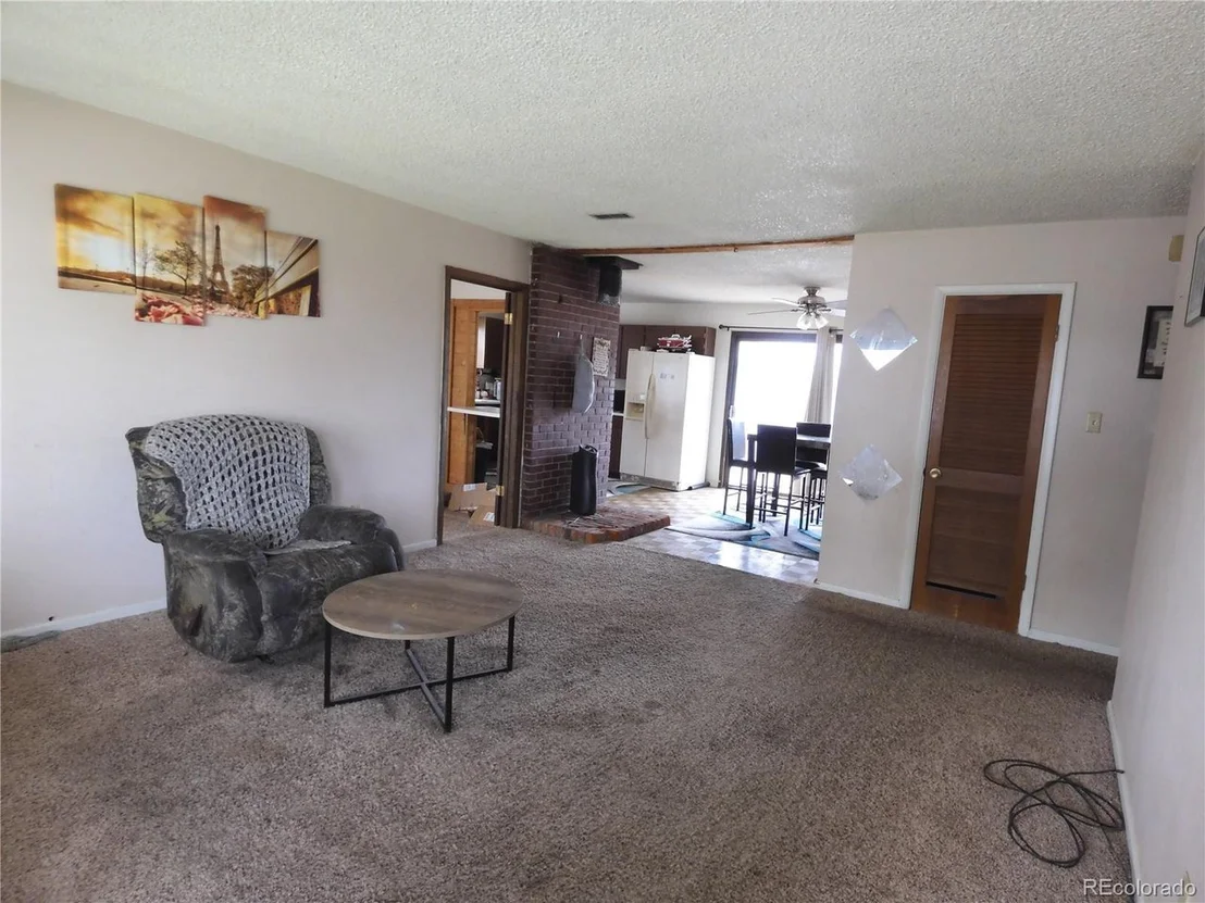 Photo of 711 Lee Dr