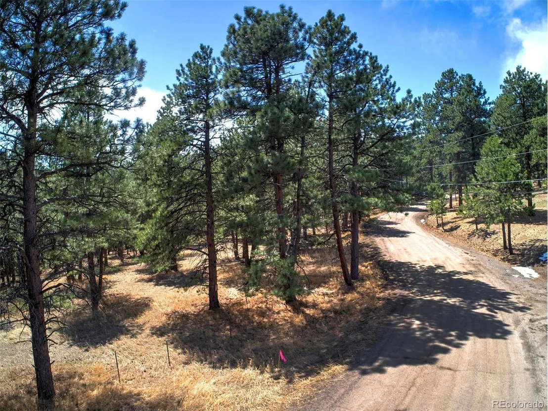 Photo of 27444 Pine Valley Dr