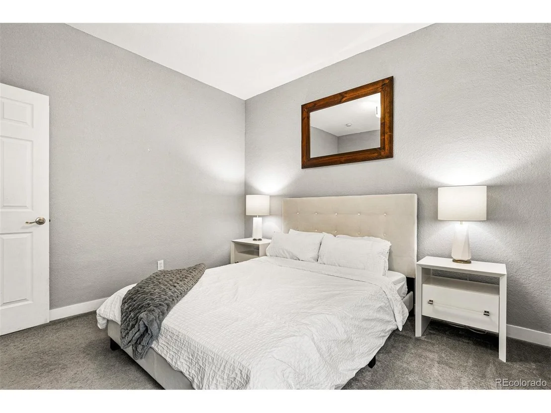 Photo of 3954 Sheridan Blvd