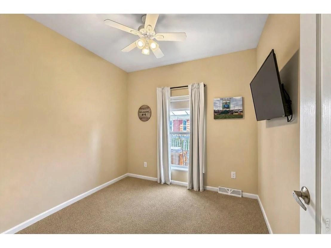 Photo of 7920 Mountain View Dr