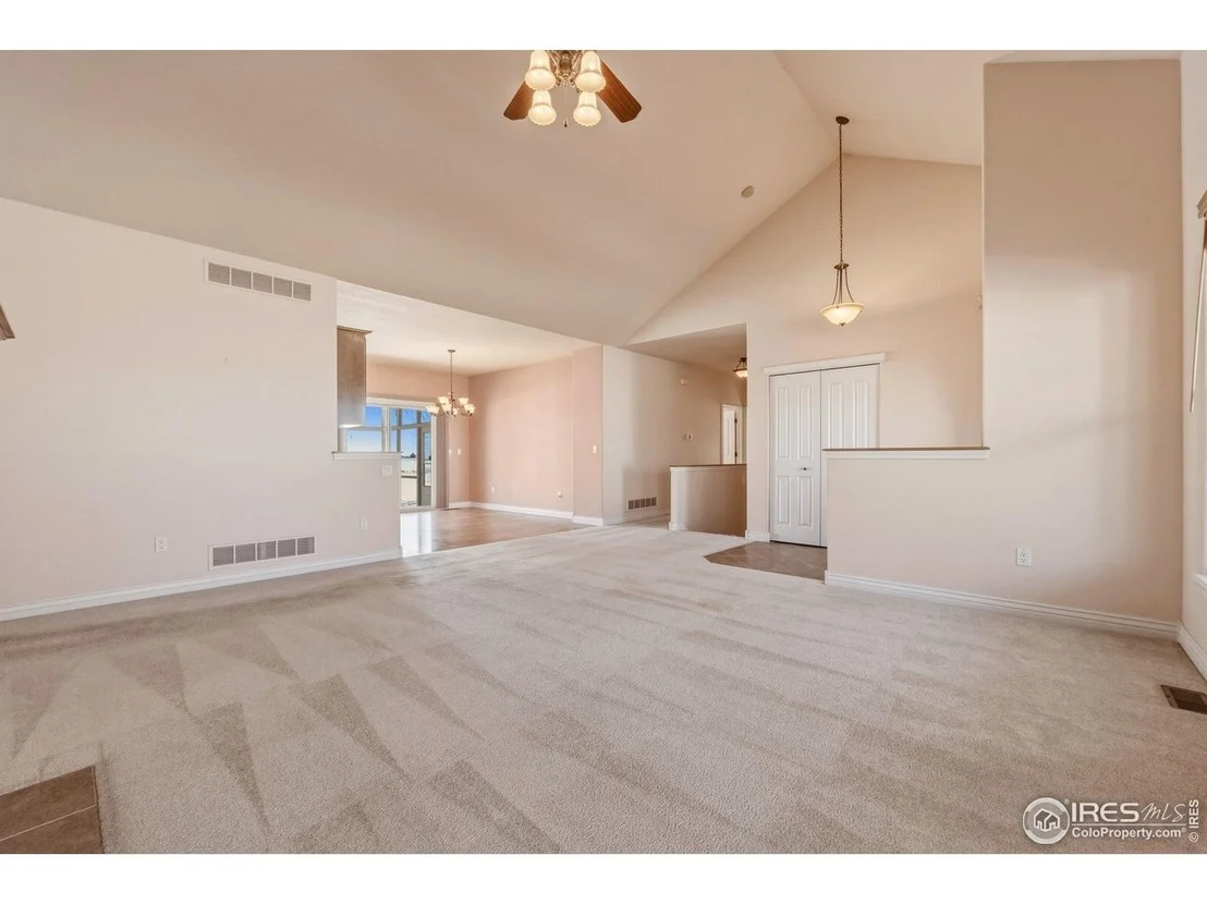 Photo of 15 Trailside Dr