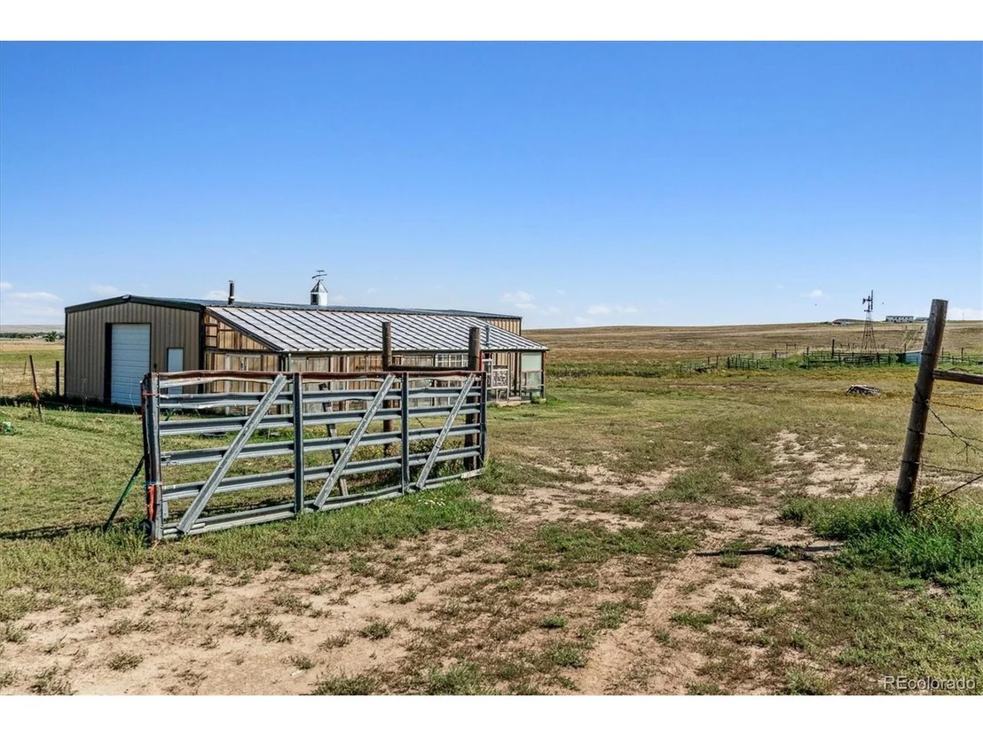 Photo of 26490 Flower Cir