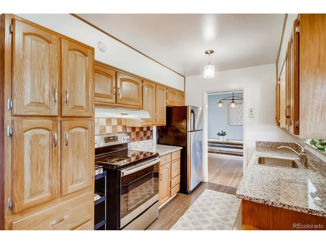 Photo of 7860 Robin Ln