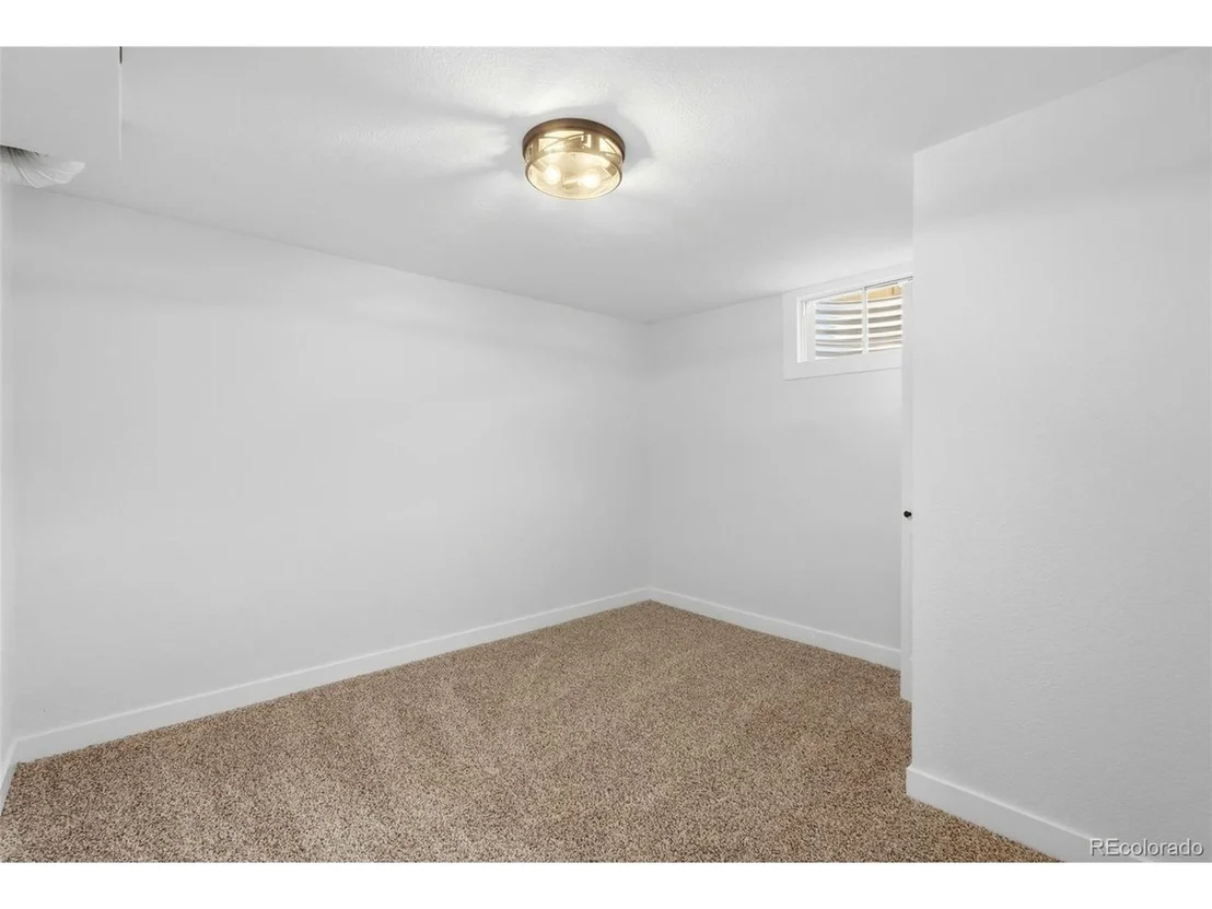 Photo of 5590 Clear Creek Dr