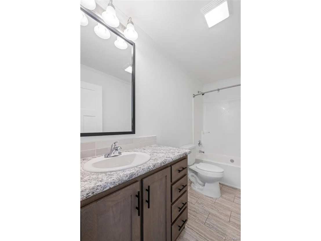 Photo of 129 Brooklyn Cir