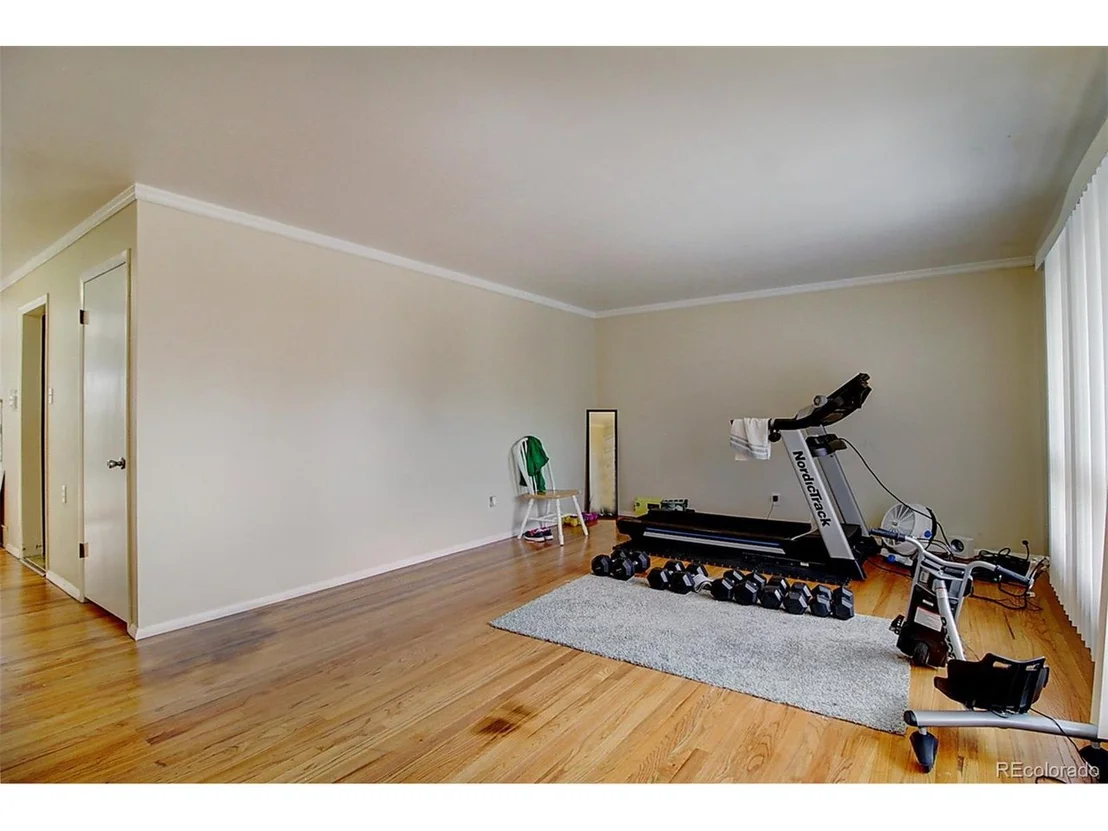 Photo of 3900 W Floyd Ave